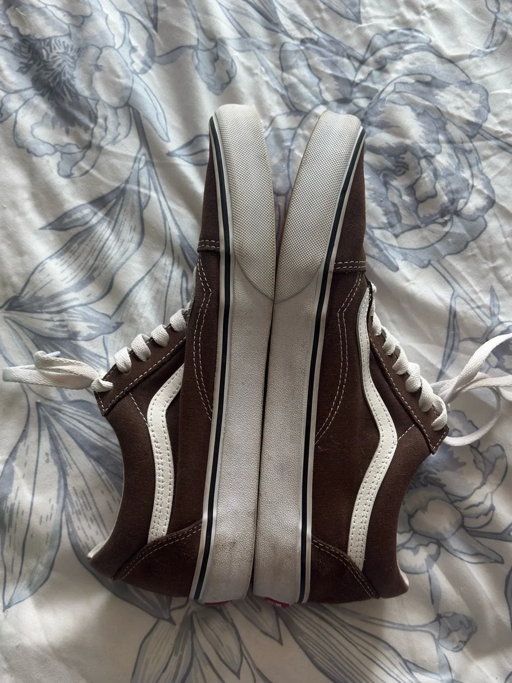 Vans Size 10M Brown Canvas Old Skool Sneakers with White Stripe